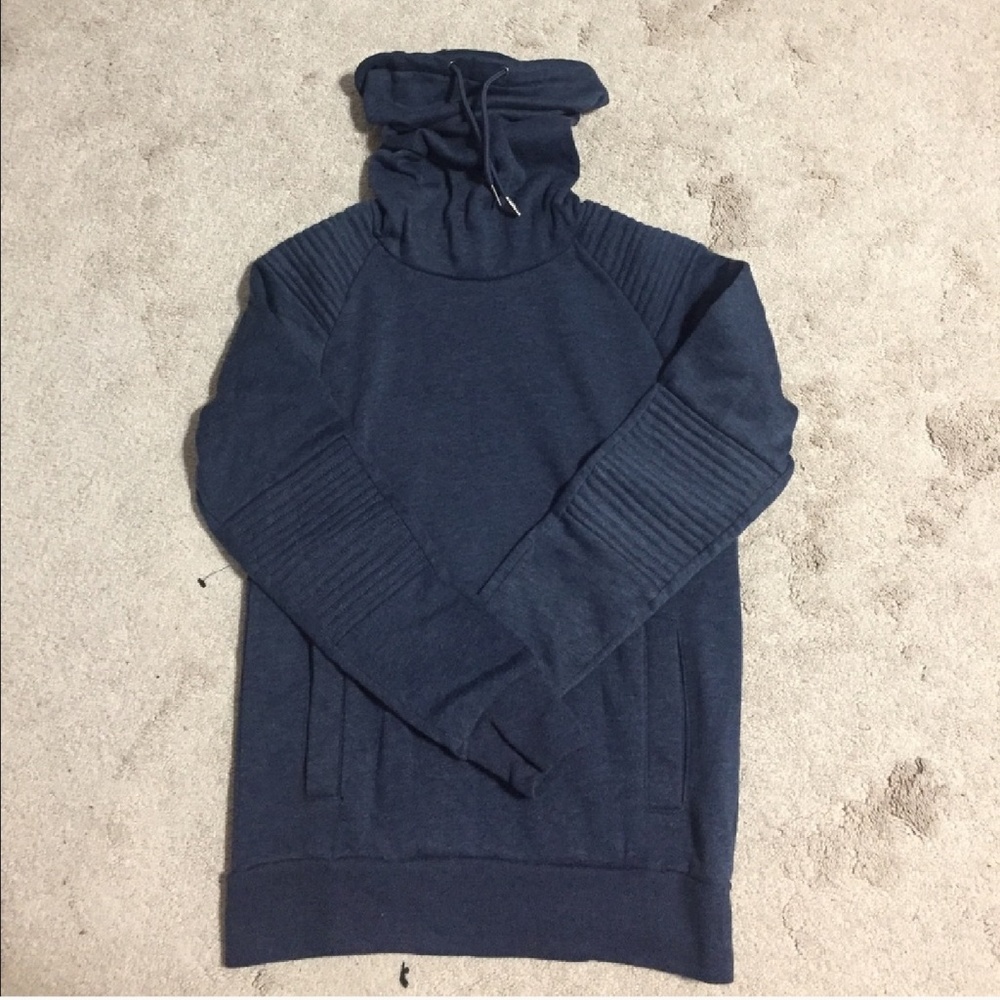H&M pullover hoodie